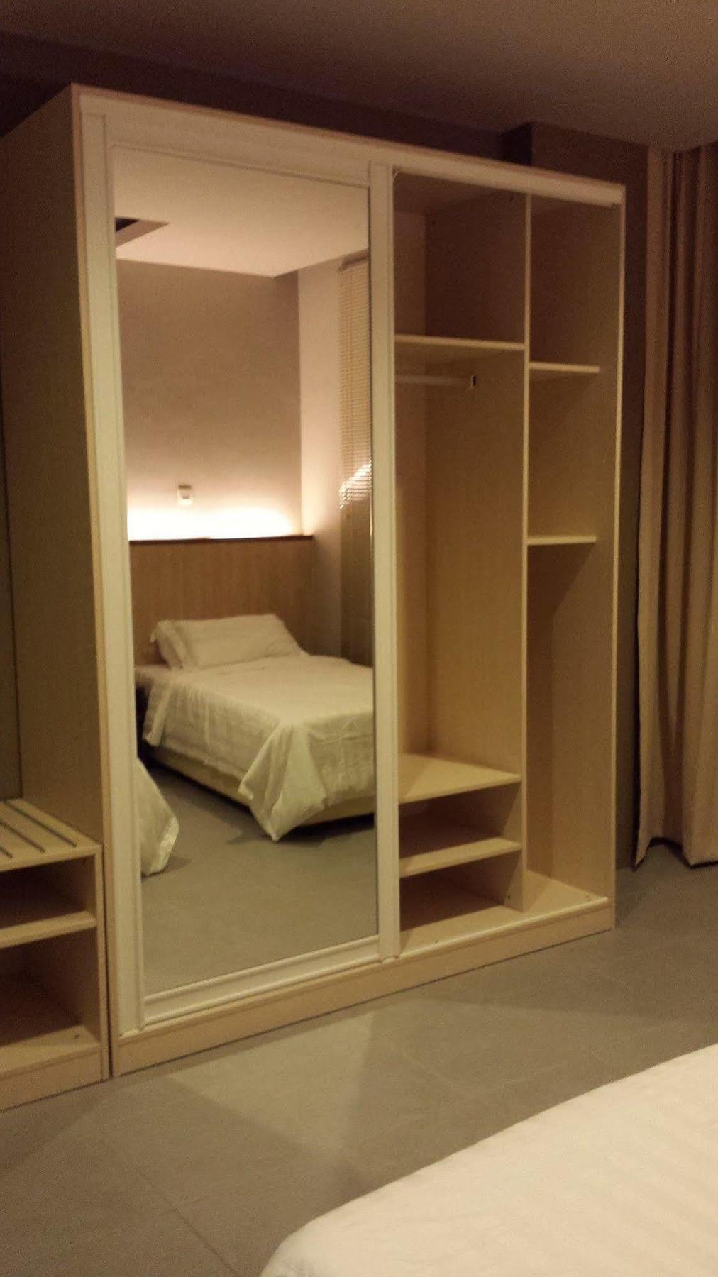 Tribeca Suites Кучинг Экстерьер фото